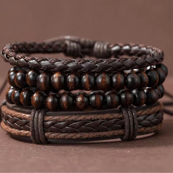 Set a four leather and Wood bracelets - Picture 2 of 10